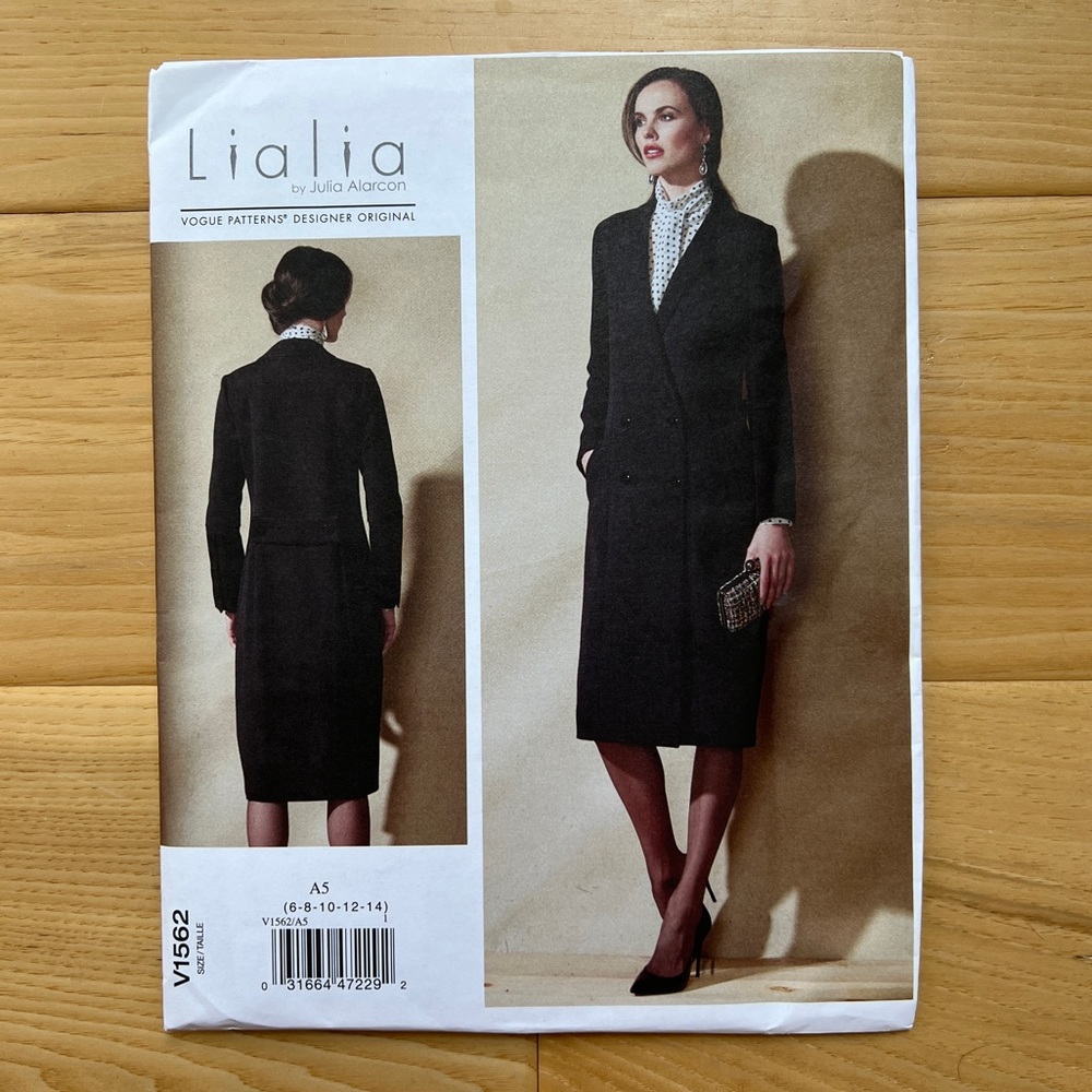 Vogue 1562, Lialia designer Vogue sewing pattern, sizes 6-14